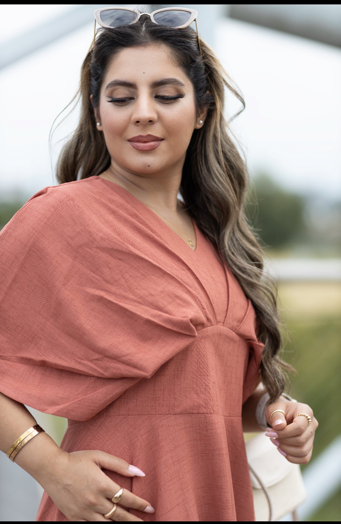 Maxikleid „Terra“ – Schlichte Eleganz in warmem Ziegelrot