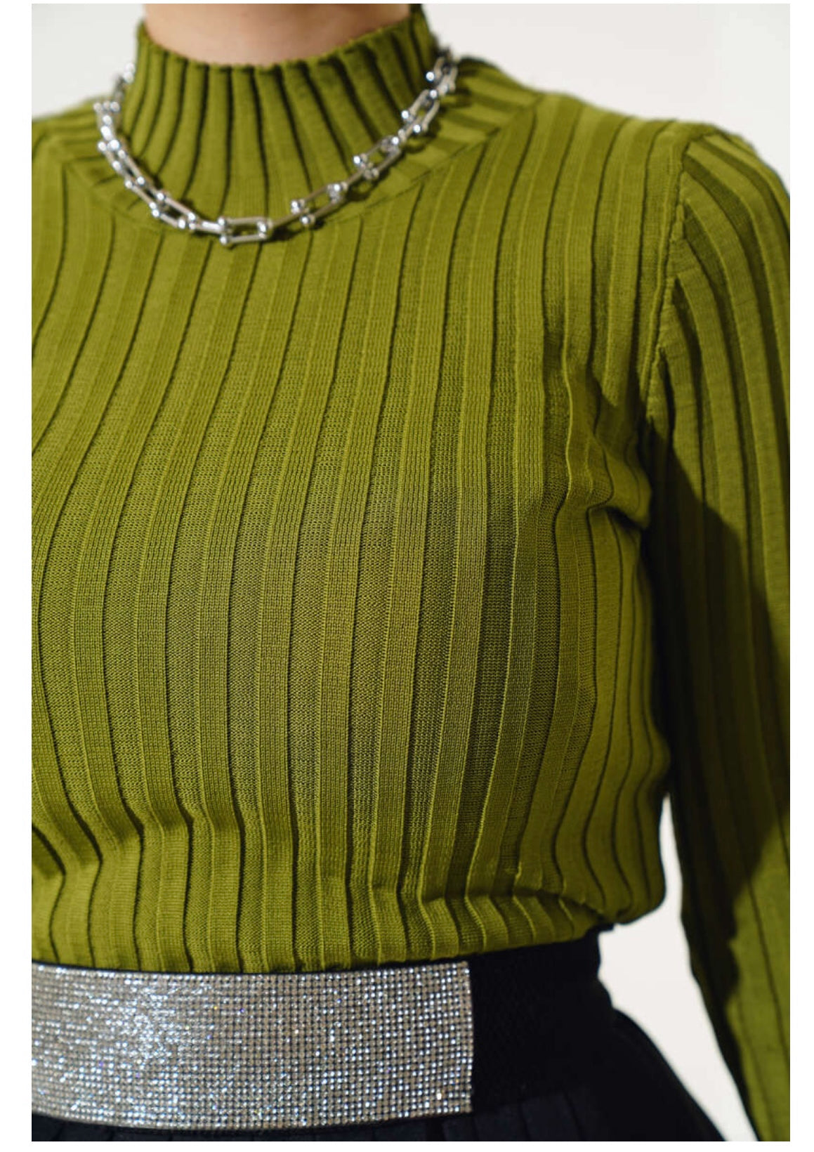 Rippstrick-Longsleeve mit Stehkragen – Olivgrün